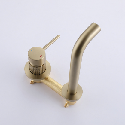 Inbouw wastafelkraan Angelica - Geborsteld goud - Incl. inbouwdeel - 23 × 20.5 × 10 cm