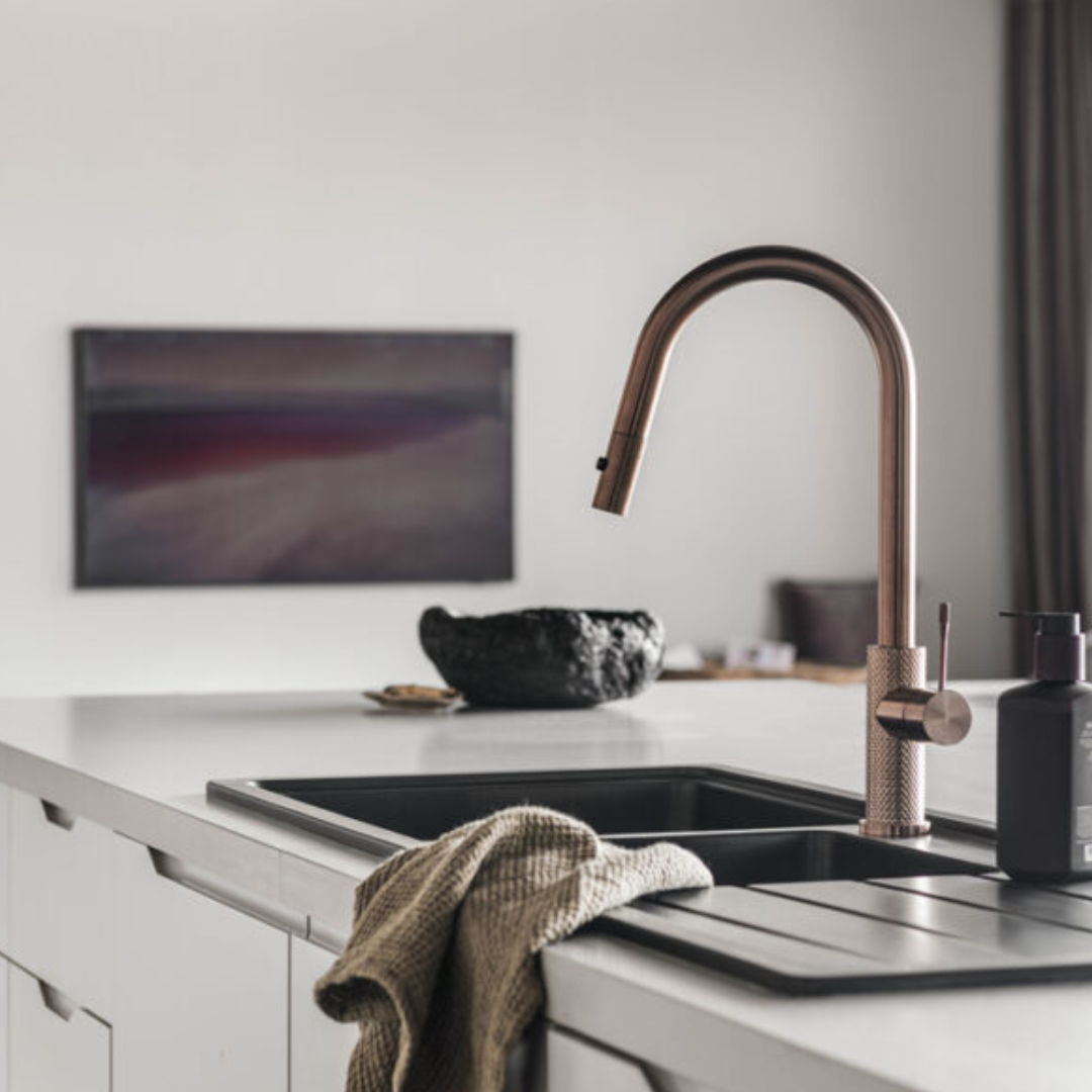 Keukenkraan Valencia – Uittrekbaar met sprayfunctie – Brushed bronze