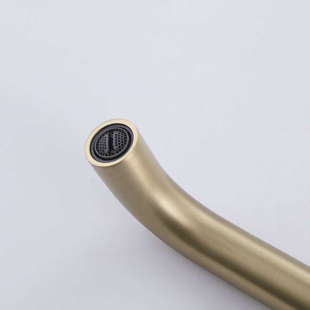 Inbouw wastafelkraan Angelica - Geborsteld goud - Incl. inbouwdeel - 23 × 20.5 × 10 cm