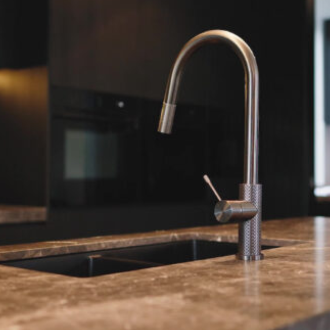 Keukenkraan Valencia – Uittrekbaar met sprayfunctie – Graphite