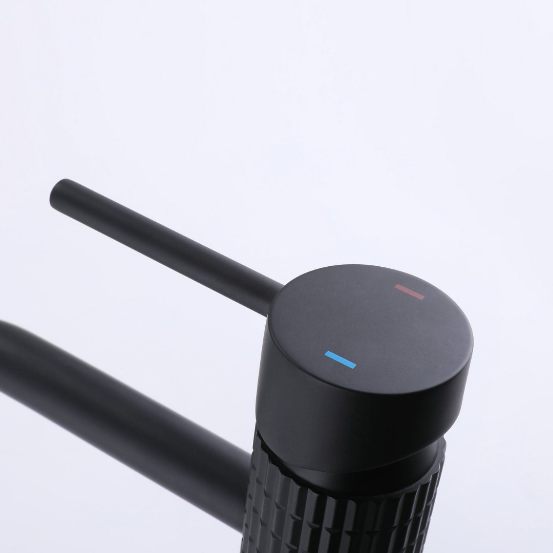 Hoge wastafelkraan Angelica - Mat zwart - 30,5 × 5,5 × 19 cm